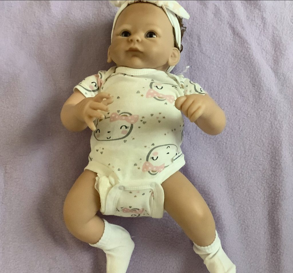 Realistic Reborn Dolls: Lifelike Baby Dolls for Play and Display插图4