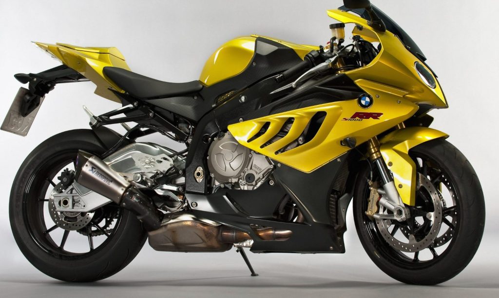 Unleashing the Power: BMW S1000RR Motorcycle Model Toy插图1