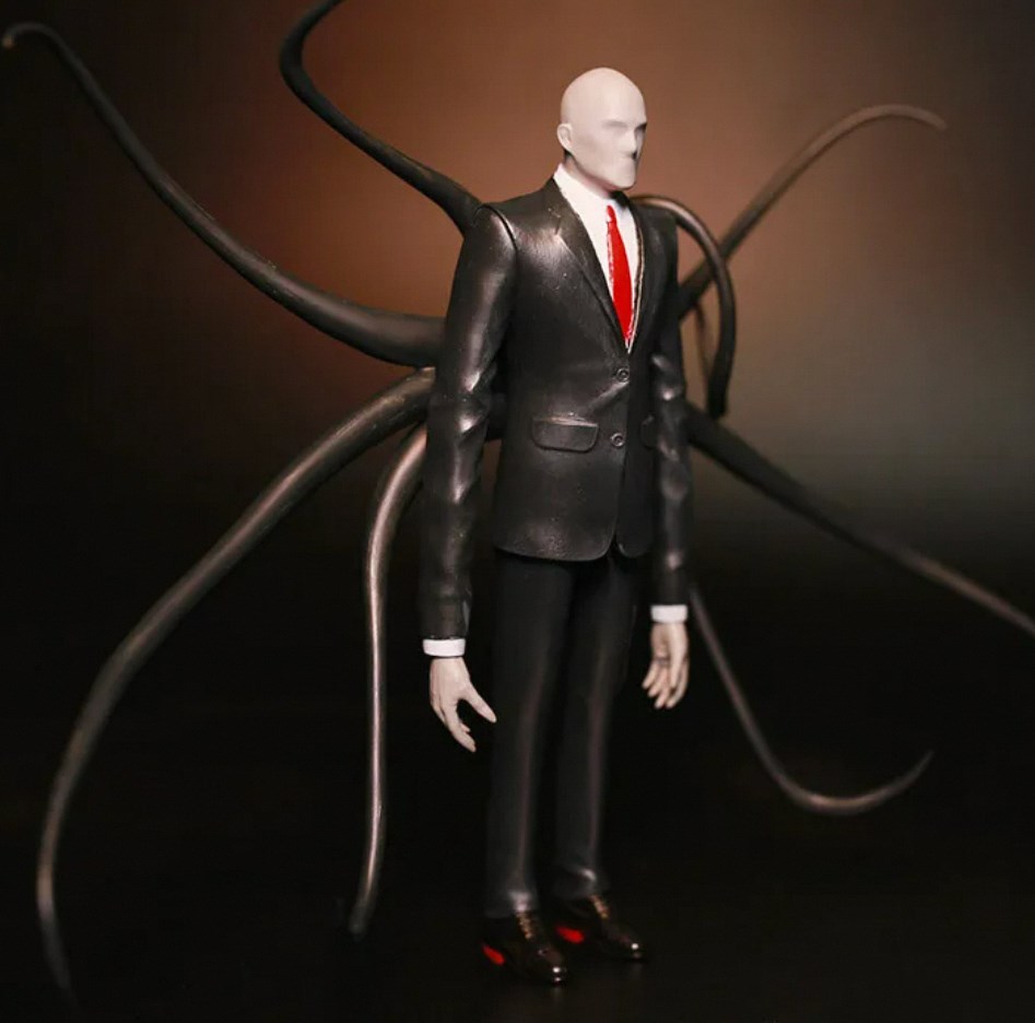 The Tall and Faceless: Slenderman Action Figure插图3