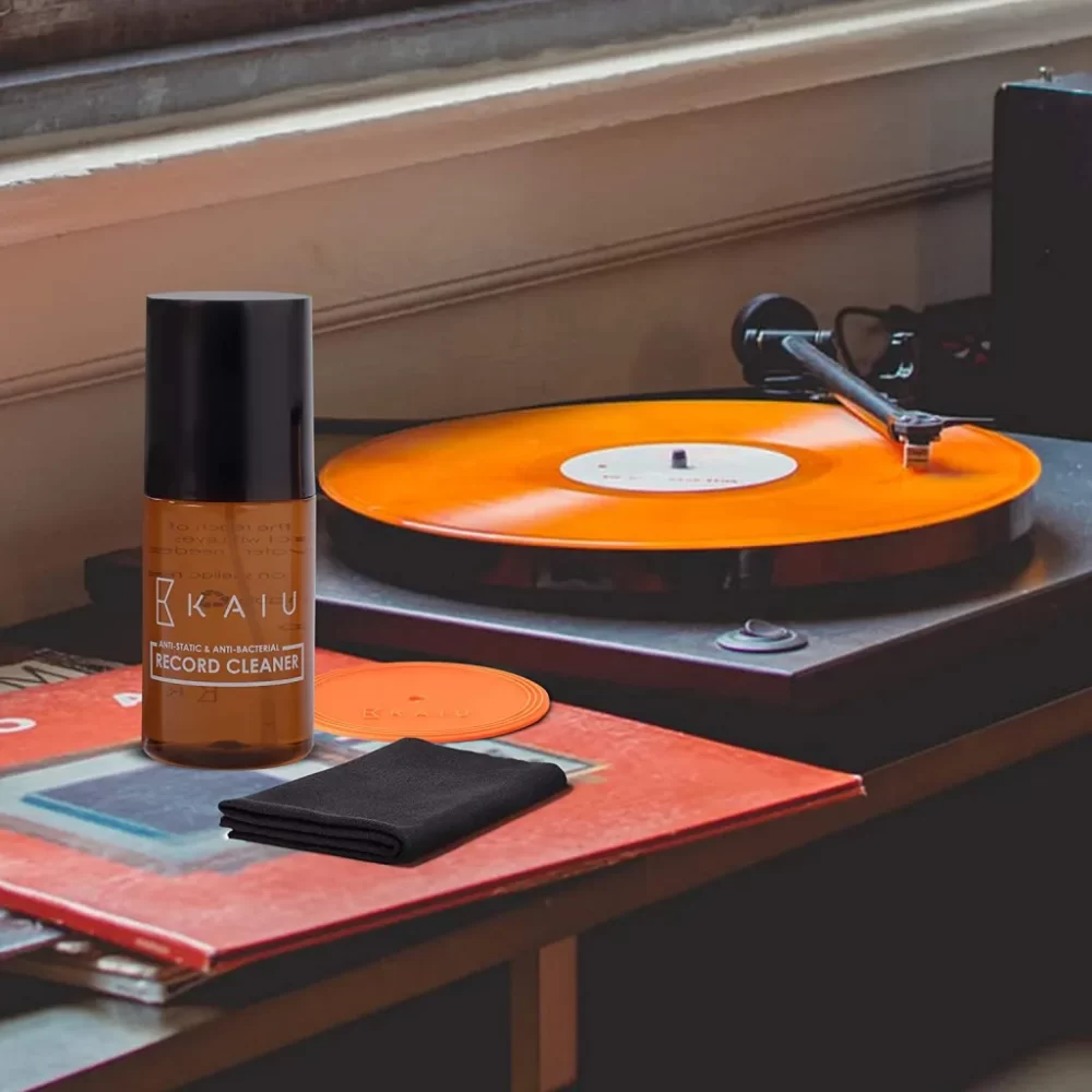 Cleaning vinyl records with a soft cloth